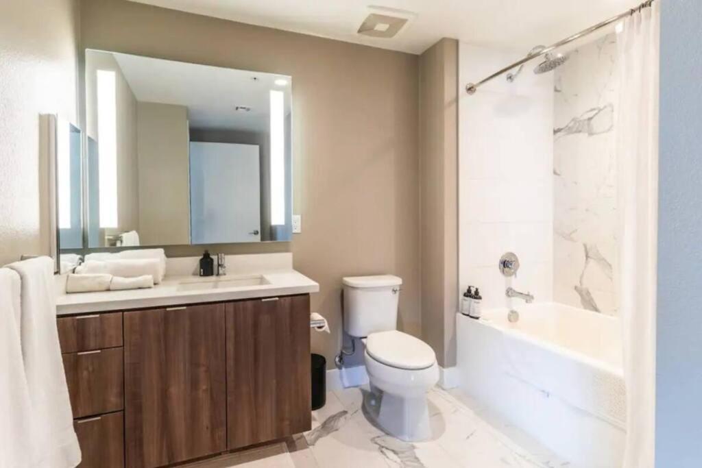 Апартаменты Comfortable & Spacious 2Bdr - 2Bth For 4 Guests In Hollywood Лос-Анджелес Экстерьер фото